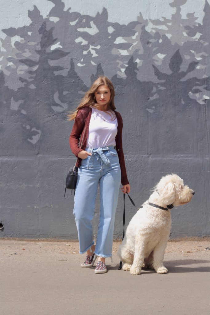 Outfit styled with Levi Ribcage Straight Ankle Jeans