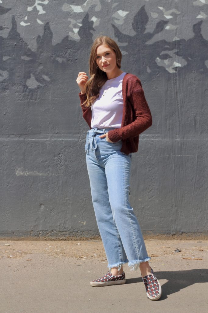 Outfit styled with Levi Ribcage Straight Ankle Jeans