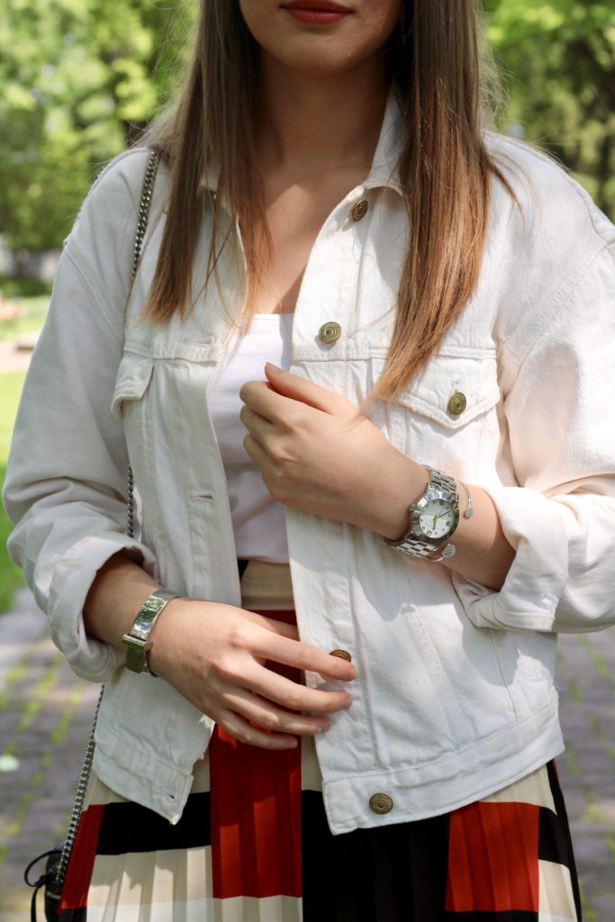 white denim jacket from zara and silver jewelry and marc jacobs watch