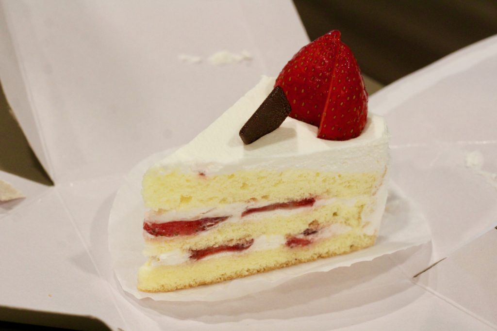 What I ate in San Francisco paris baguette cream cake