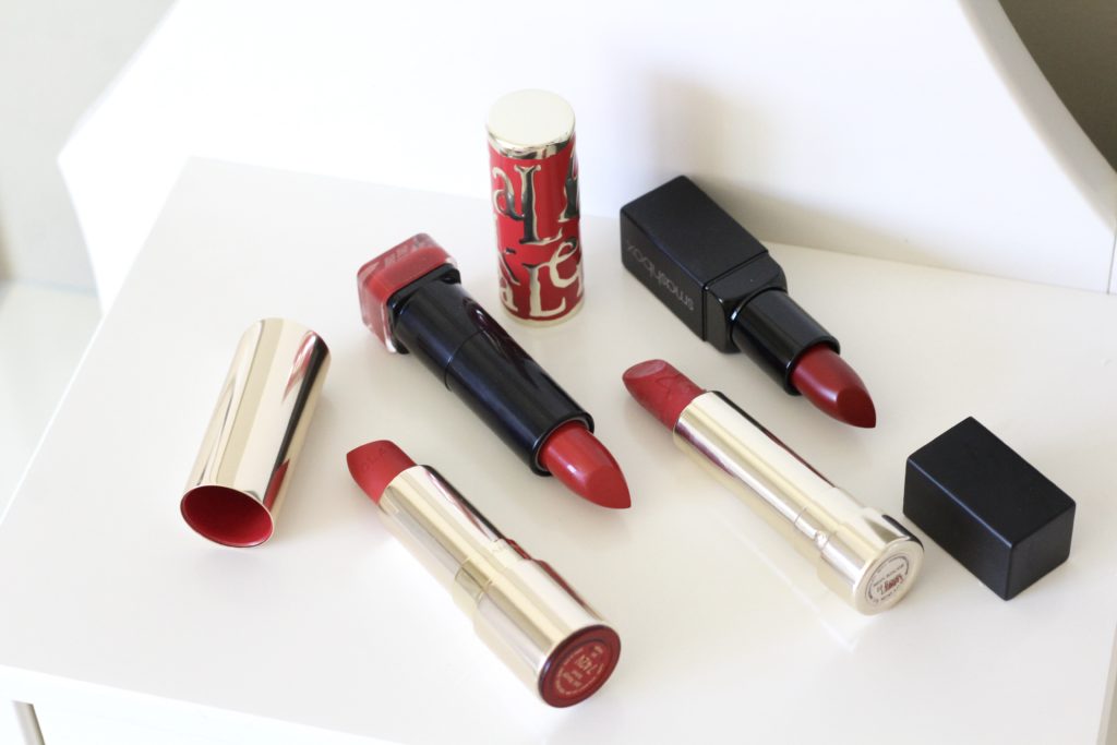 Clarins Joli Rouge Velvet Lipstick in 742V
Smashbox Unzipped Matte