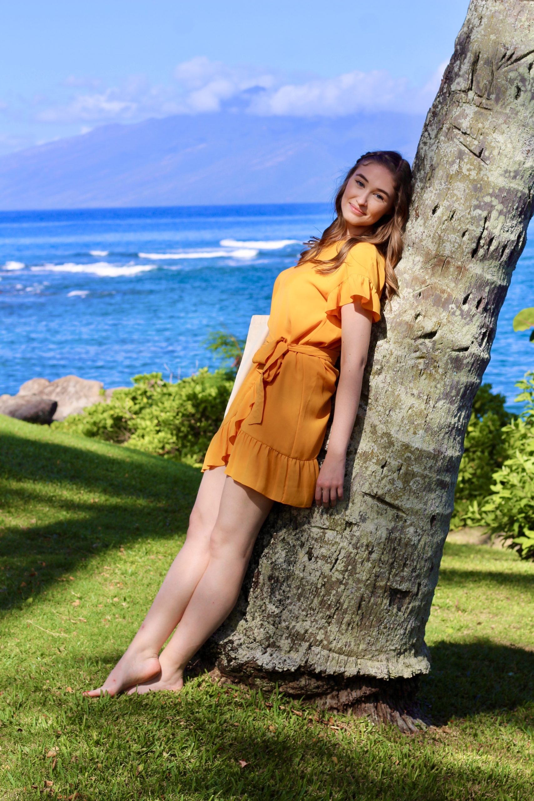 Maui outfit of the day featuring aritzia wilfred ninette dress in Tuscan Sun