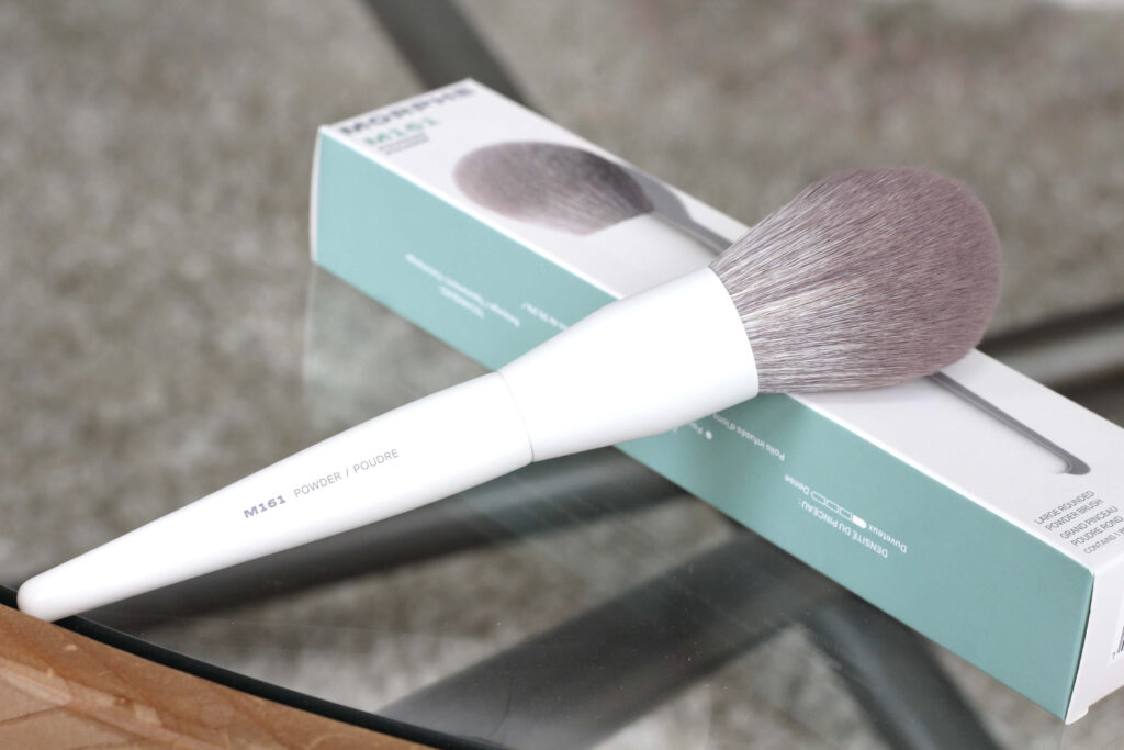 Morphe M161 Large Rounded Powder Brush review
