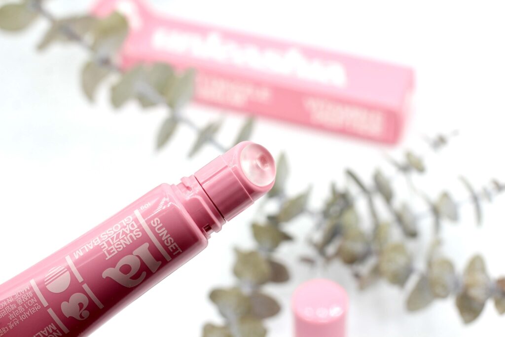 Unleashia Sunset Dazzle Gloss Balm swatches