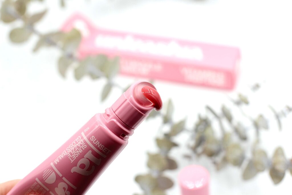 Unleashia Sunset Dazzle Gloss Balm swatches