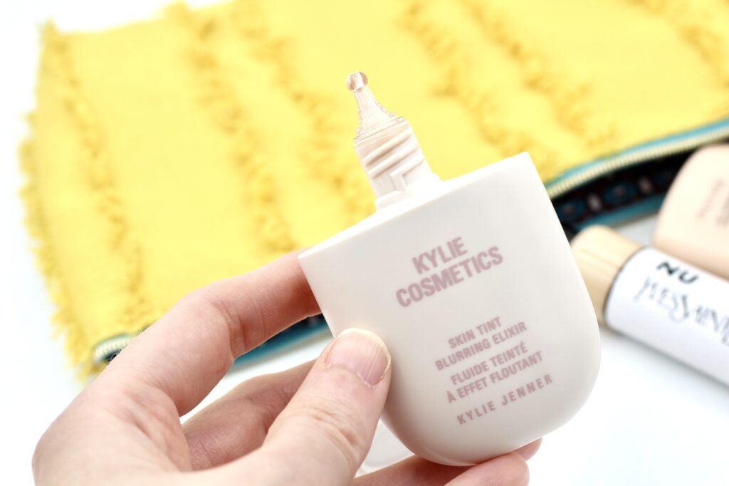 Kylie Cosmetics Skin Tint Blurring Elixir review